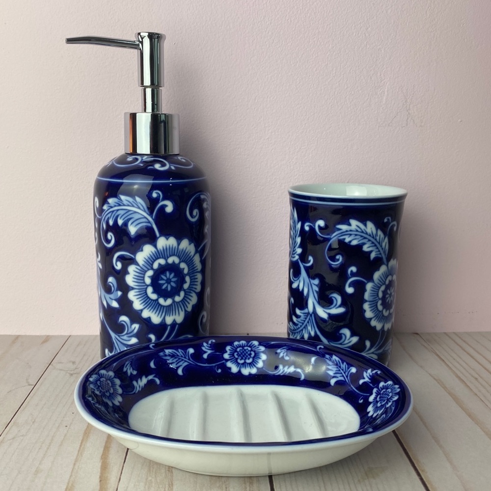 SOLD Pier 1 Imports Collectible Mondrian 3 Piece Bathroom Soap Dish Set Pump Cup